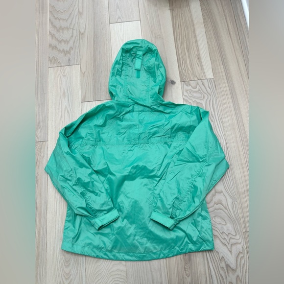 Lands End Nylon Hooded Jacket Rain Windbreaker Size Medium Petite Zip Pockets - Picture 8 of 9